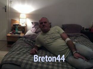 Breton44