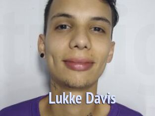 Lukke_Davis