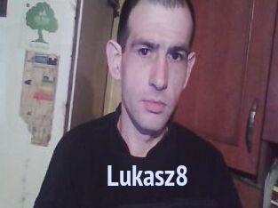 Lukasz8